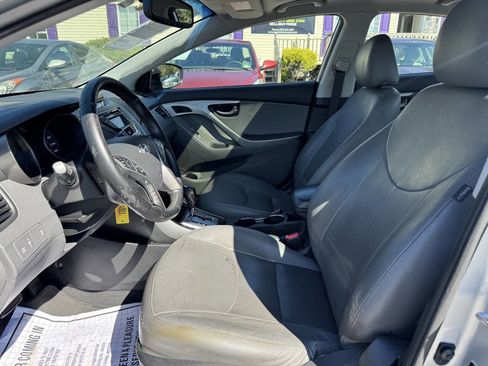 Used 2013 Hyundai Elantra Limited image 10