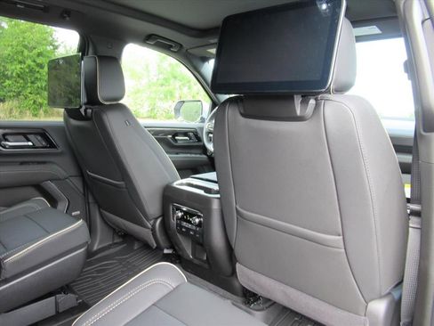 New 2026 GMC Yukon Elevation w/ Elevation Premium Package AWD/4WD image 35