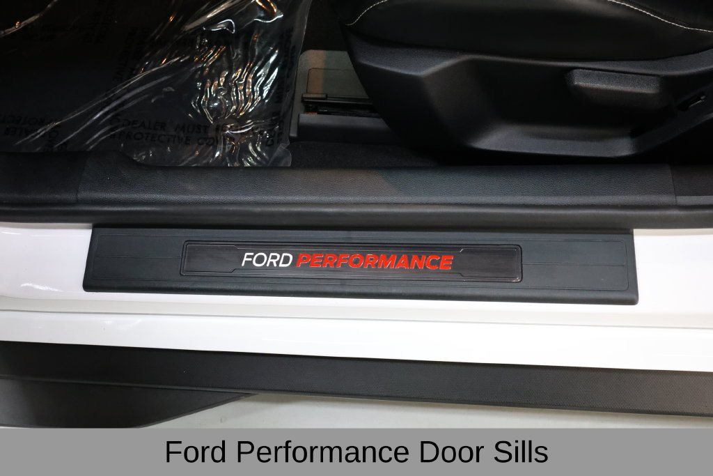 Used 2021 Ford Mustang Shelby GT500 w/ Technology Package RWD image 32