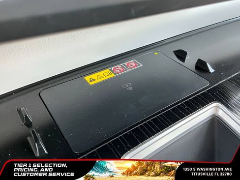Used 2025 Toyota Sienna XSE w/ XSE Plus Package FWD image 49