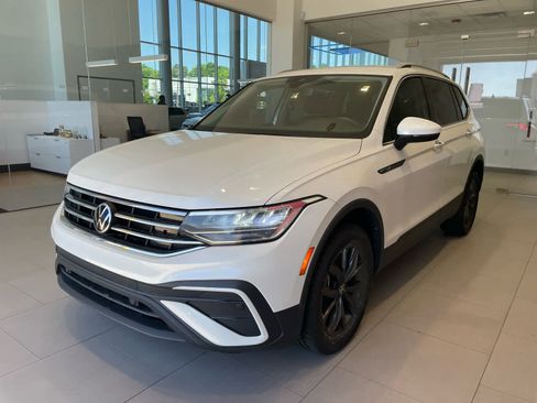 Used 2023 Volkswagen Tiguan SE image 23