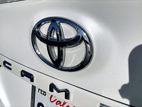 Used 2022 Toyota Camry XSE image 30