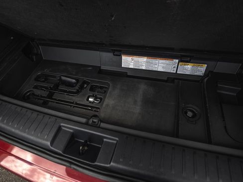 Used 2021 Toyota Highlander XSE AWD/4WD image 34