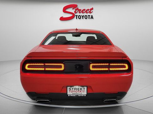 Used 2020 Dodge Challenger SXT image 3
