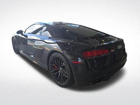 Used 2018 Audi R8 V10 w/ 20" Wheel Package RWD image 4