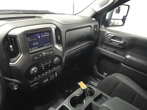 Used 2025 Chevrolet Silverado 2500 Custom w/ Custom Value Package AWD/4WD image 25