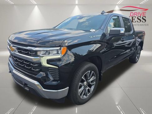Used 2023 Chevrolet Silverado 1500 LT AWD/4WD image 3