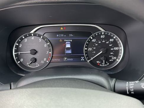 Certified 2023 Nissan Frontier SV w/ Tow Package image 13