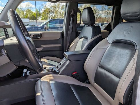 Used 2023 Ford Bronco Wildtrak AWD/4WD image 12