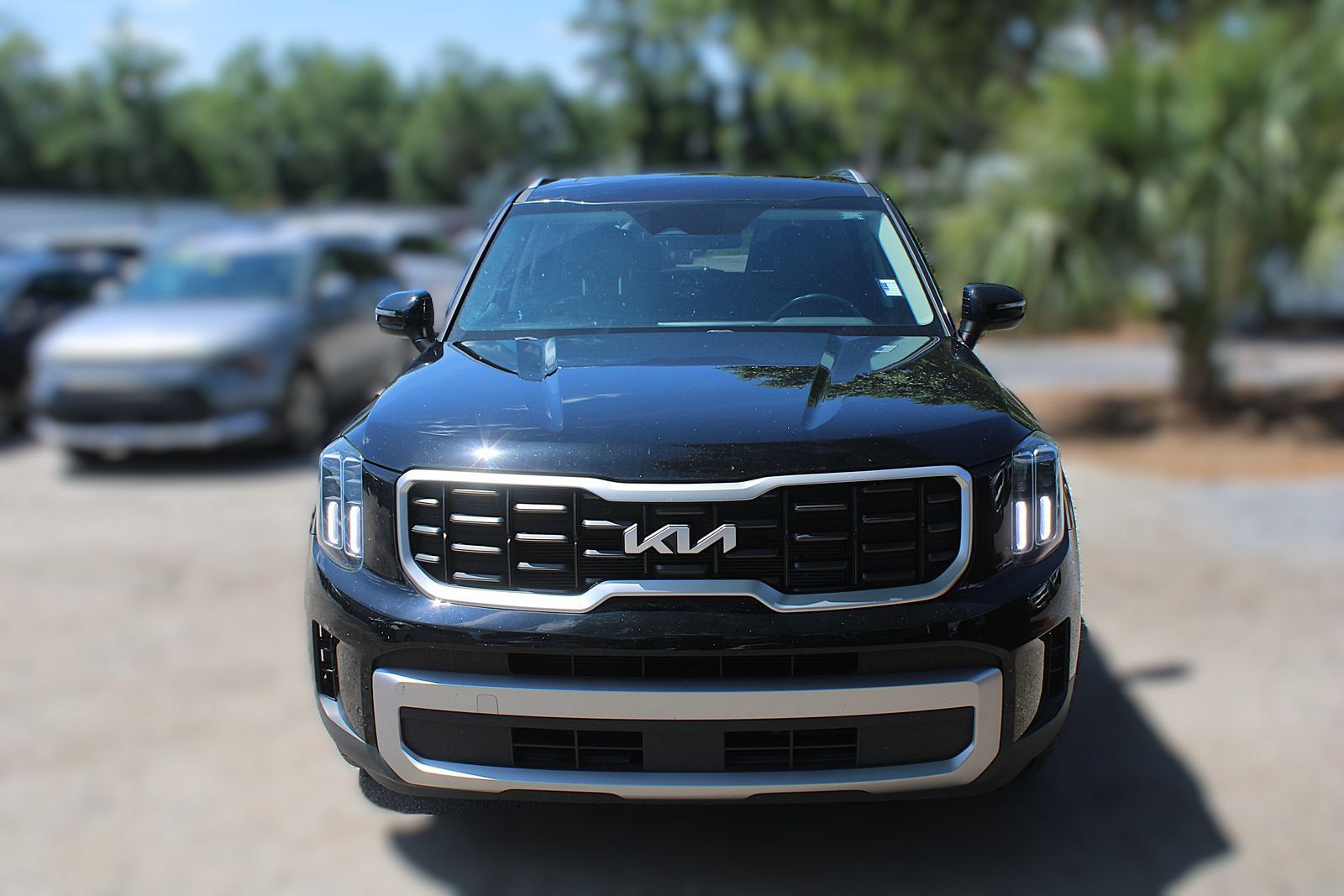 Certified 2023 Kia Telluride S w/ S Sunroof Package AWD/4WD image 17