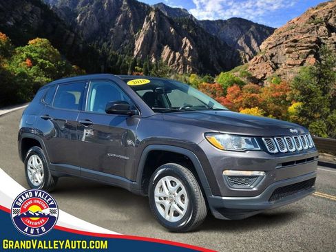 Used 2018 Jeep Compass Sport w/ Tech Group AWD/4WD image 1