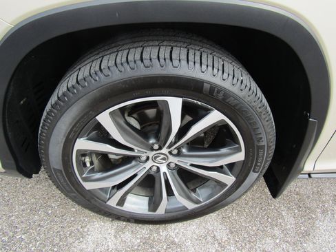 Used 2019 Lexus RX 350 AWD w/ Navigation Package image 10