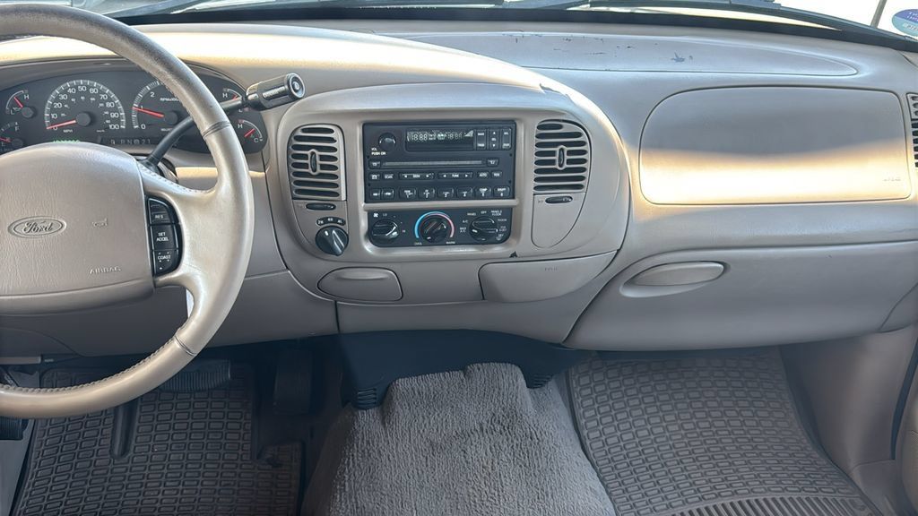 Used 2001 Ford F150 Lariat AWD/4WD image 11