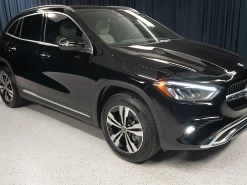 New 2026 Mercedes-Benz GLA 250 image 3
