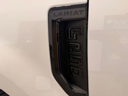 Used 2019 Ford F250 Lariat image 16