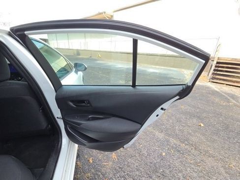 Used 2025 Toyota Corolla LE FWD image 25