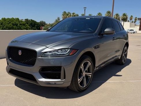 Used 2017 Jaguar F-PACE R-Sport AWD/4WD image 5