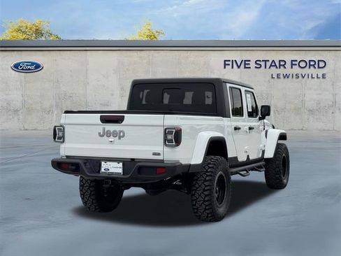 Used 2020 Jeep Gladiator Overland image 4