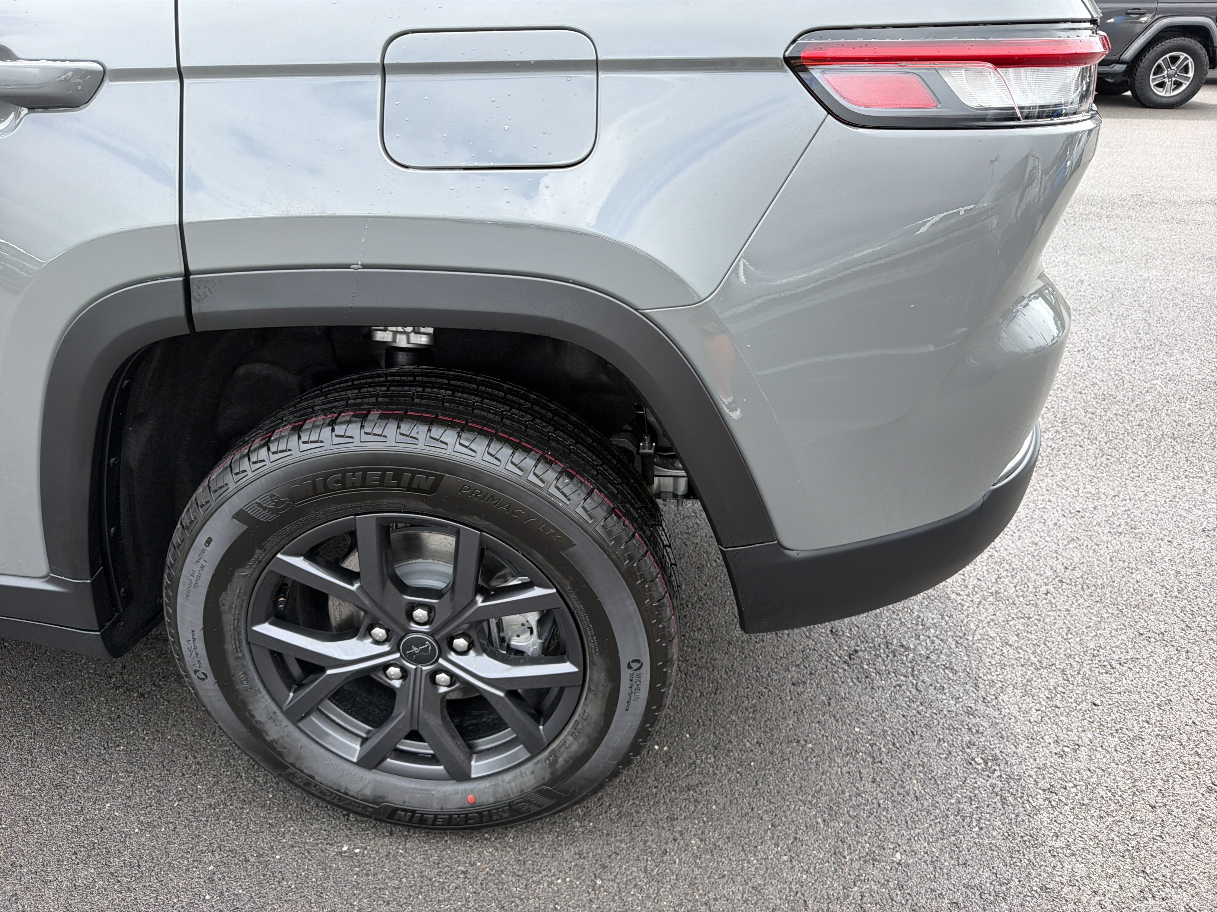 New 2027 Jeep Grand Cherokee 4WD image 9