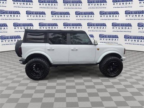 Used 2021 Ford Bronco Badlands image 9