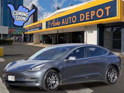 Used 2019 Tesla Model 3 Standard Range RWD image 1