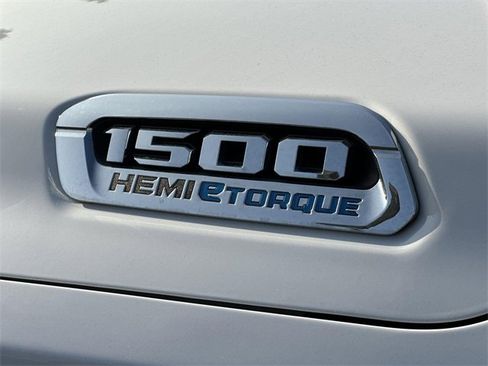Used 2024 RAM 1500 Laramie image 31