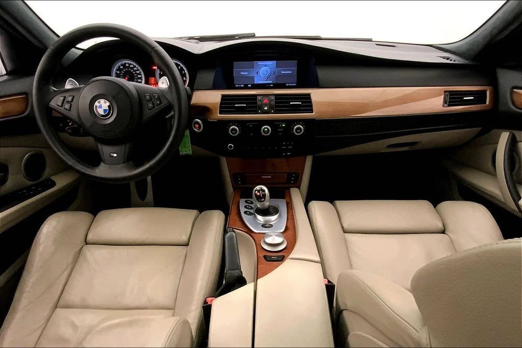 Used 2008 BMW M5 RWD image 16