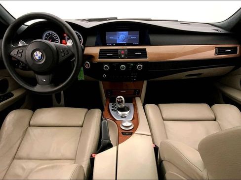 Used 2008 BMW M5 Base image 16