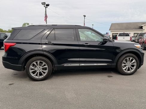 Used 2023 Ford Explorer Limited w/ Equipment Group 301A AWD/4WD image 4