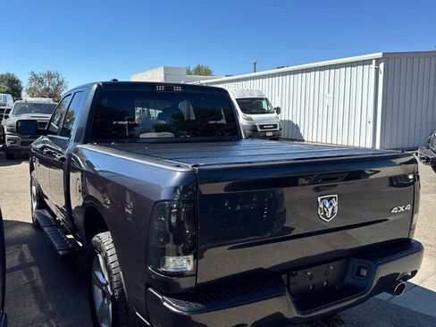 Used 2015 RAM 1500 Express AWD/4WD image 3