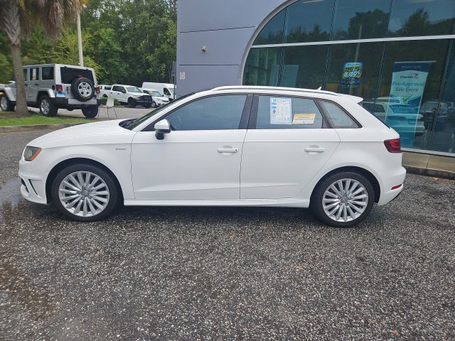 Used 2016 Audi A3 e-tron Premium Plus w/ Premium Plus Package FWD image 3