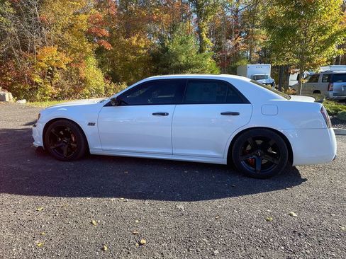 Used 2013 Chrysler 300 SRT8 w/ Leather Interior Group image 9