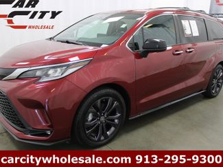 Used 2022 Toyota Sienna XSE video 1