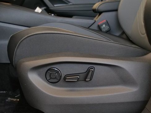 New 2026 Volkswagen Tiguan SE R-Line image 11