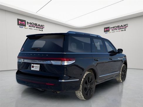 Used 2024 Lincoln Navigator Reserve w/ Equipment Group 201A image 6