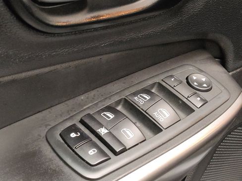 Used 2020 Jeep Cherokee Latitude Lux w/ Quick Order Package 26H Lux image 27