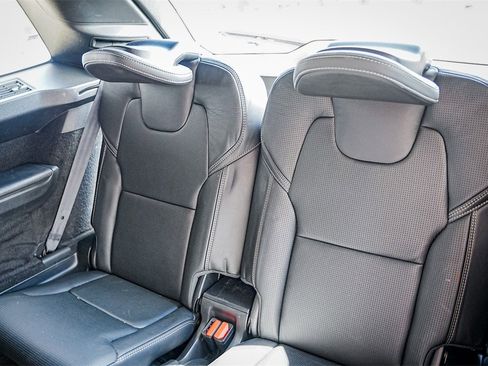 Used 2020 Volvo XC90 T8 Inscription image 30