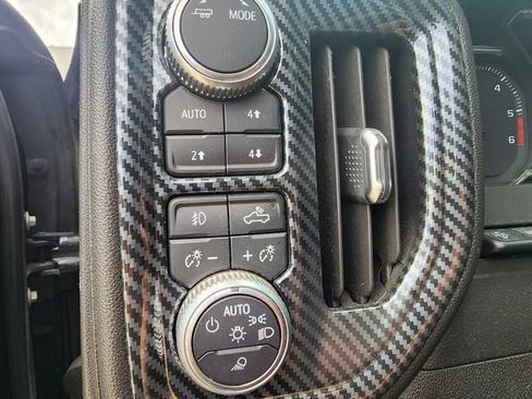 Used 2020 GMC Sierra 1500 AT4 w/ AT4 Premium Package AWD/4WD image 30
