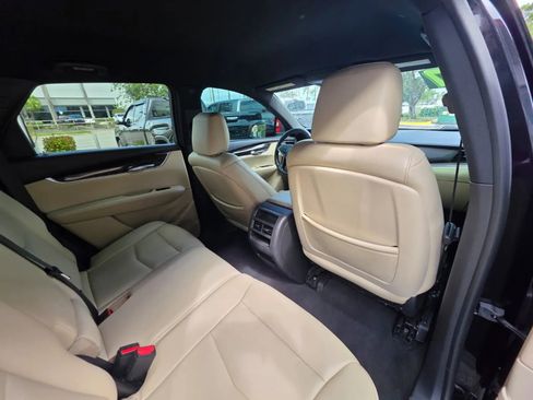 Used 2017 Cadillac XT5 FWD w/ LPO, Wheel Lock Package image 17