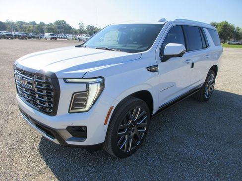 New 2026 GMC Yukon Denali Ultimate AWD/4WD image 9