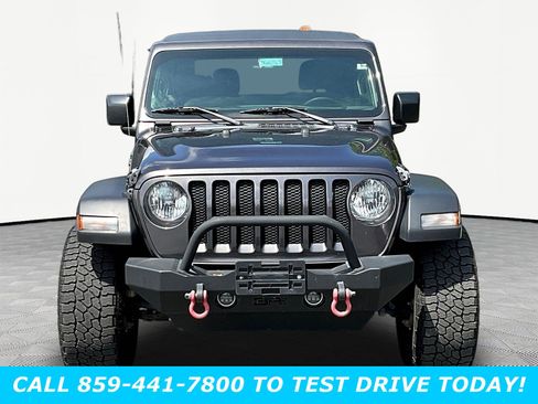 Used 2019 Jeep Wrangler Sport AWD/4WD image 2