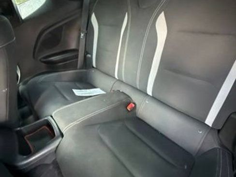 Used 2018 Chevrolet Camaro LT RWD image 11
