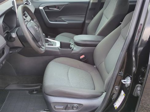 Used 2023 Toyota RAV4 XLE image 10