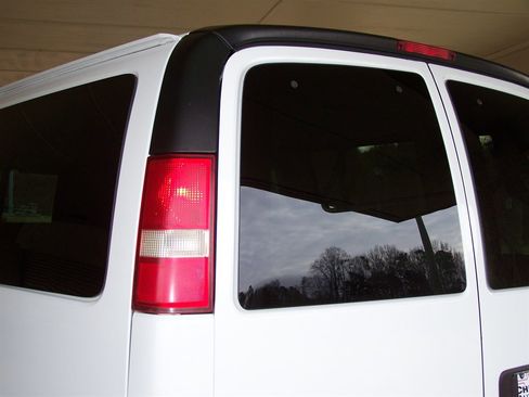 Used 2017 Chevrolet Express 2500 LT w/ LT Preferred Equipment Group image 32