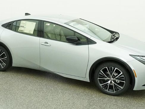 New 2026 Toyota Prius XLE FWD image 12