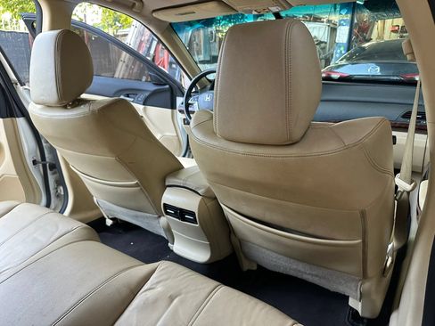 Used 2011 Honda Crosstour EX-L image 15