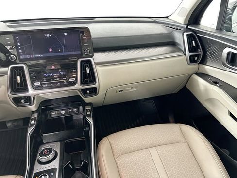 Used 2023 Kia Sorento EX AWD/4WD image 27