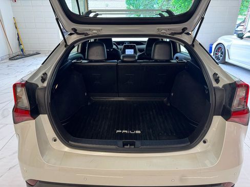 Used 2021 Toyota Prius FWD image 25