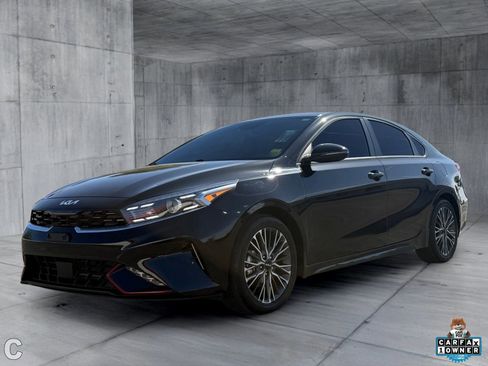 Used 2024 Kia Forte GT-Line w/ GT-Line Premium Package FWD image 2