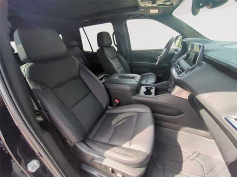 Used 2024 Chevrolet Tahoe Z71 w/ Luxury Package AWD/4WD image 38